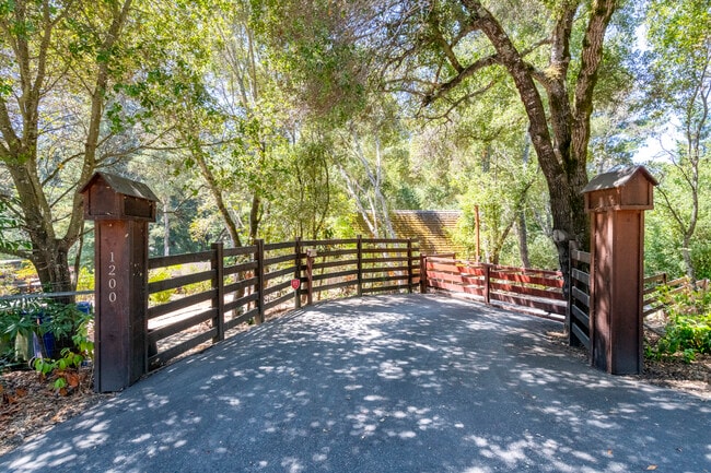 property at 1200 Mountain Home Rd