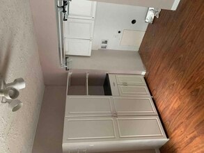 723 Livingston Ave NE, Unit Apt 1 in Grand Rapids, MI - Foto de edificio - Building Photo