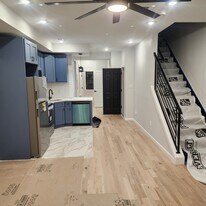 2513 N 30th St, Unit 2