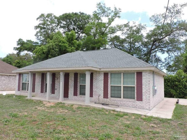 2202 N E St in Pensacola, FL - Building Photo - Building Photo
