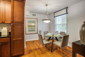 Lerner University Square in Greenbelt, MD - Building Photo - Building Photo