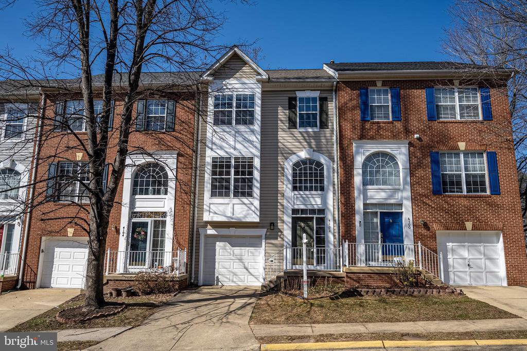 4102 Hazelwood Ct in Fairfax, VA - Building Photo