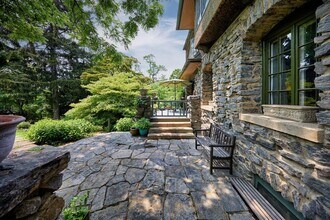 31 Sheldon Pl in Hastings On Hudson, NY - Building Photo - Building Photo