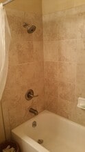 850 W Moorhead Cir, Unit 1L in Boulder, CO - Foto de edificio - Building Photo