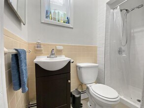 216 Cambridge Ave in Jersey City, NJ - Building Photo - Building Photo