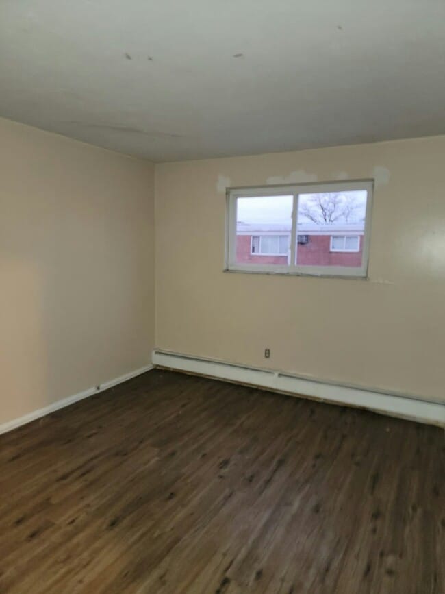 14815 Euclid Ave in East Cleveland, OH - Building Photo - Building Photo