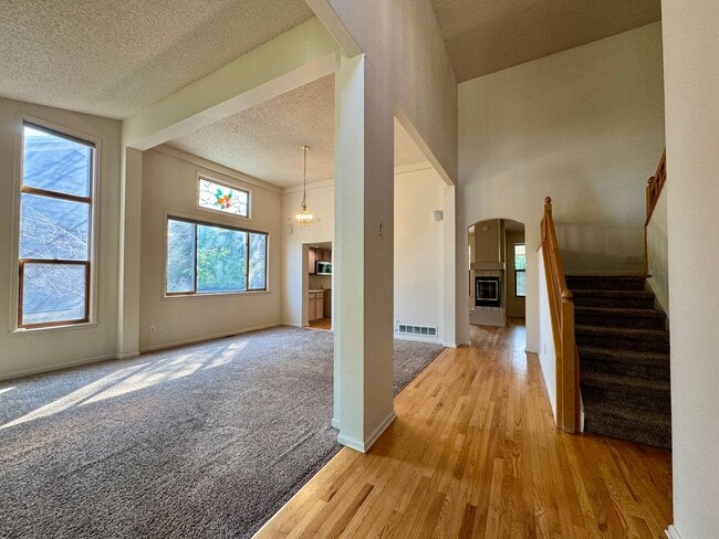2404 S Holman Cir in Lakewood, CO - Building Photo - Building Photo