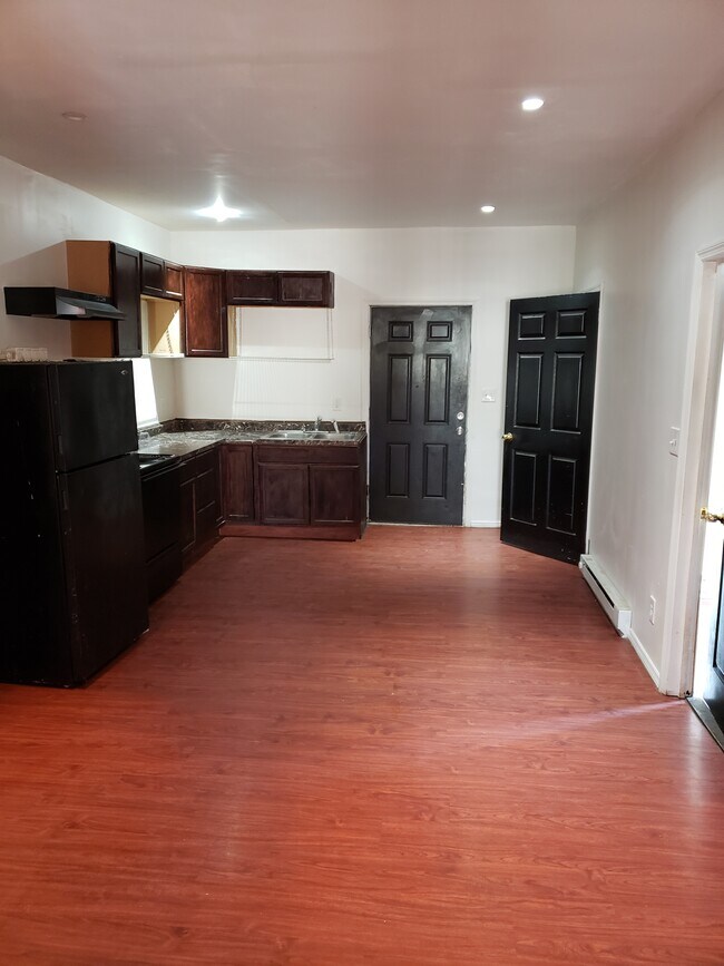 110 Ida St, Unit 1