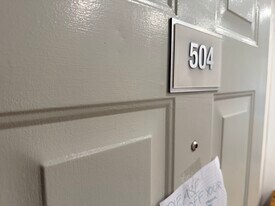 829-833-833 Beacon St in Boston, MA - Building Photo