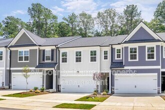 6943 Doddridge Ln in Cary, NC - Building Photo - Building Photo