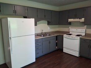 117 Academy Ln in Radcliff, KY - Building Photo - Building Photo