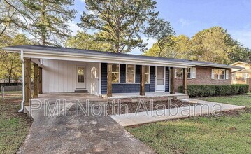 3901 Vogel Dr NW in Huntsville, AL - Building Photo - Building Photo