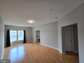 14048 Rockingham Rd in Germantown, MD - Building Photo - Building Photo