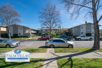 Palm Villas  Apartment Homes in La Habra, CA - Foto de edificio - Primary Photo