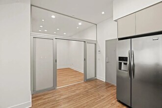 5308 Sepulveda Blvd in Los Angeles, CA - Foto de edificio - Building Photo