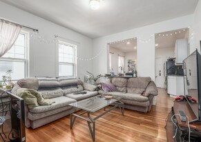 99 2nd St, Unit 1 in Medford, MA - Building Photo