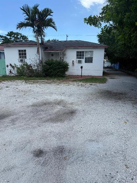 property at 1822 Cleveland St