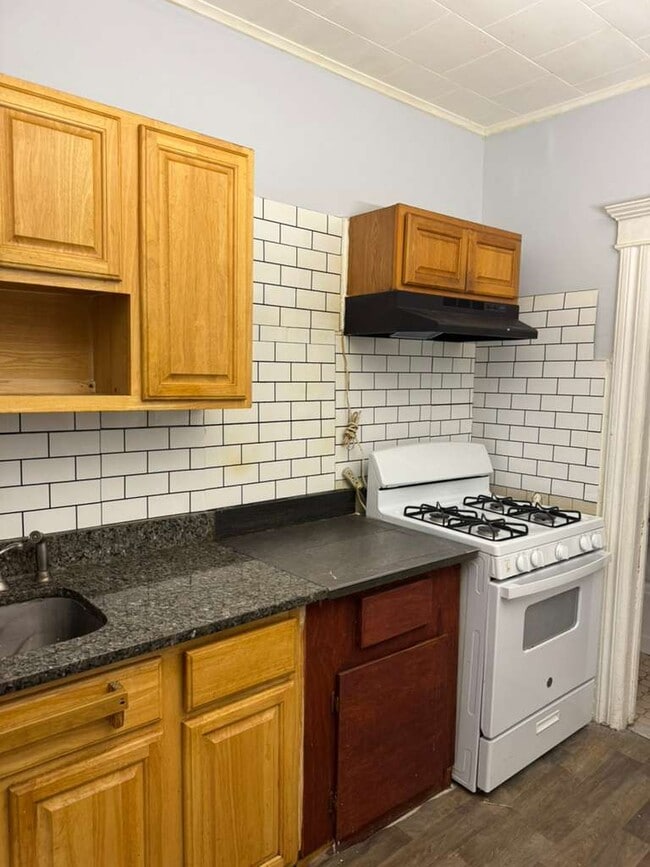 368 N 11th St, Unit 1