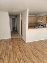 10545 Greenwood Ave N in Seattle, WA - Building Photo