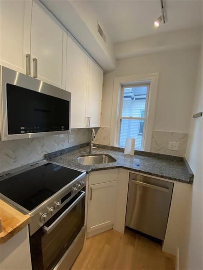 37 Spencer Ave, Unit 2
