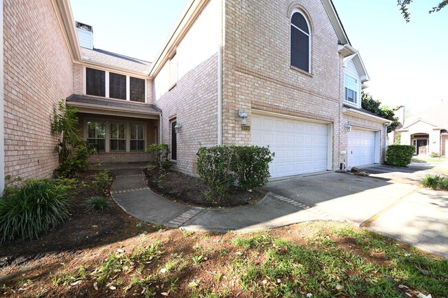 property at 1014 Enclave Square N