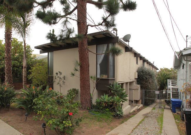 2216 6th St in Santa Monica, CA - Building Photo - Building Photo