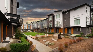 1587 139th Ct NE in Bellevue, WA - Building Photo - Building Photo