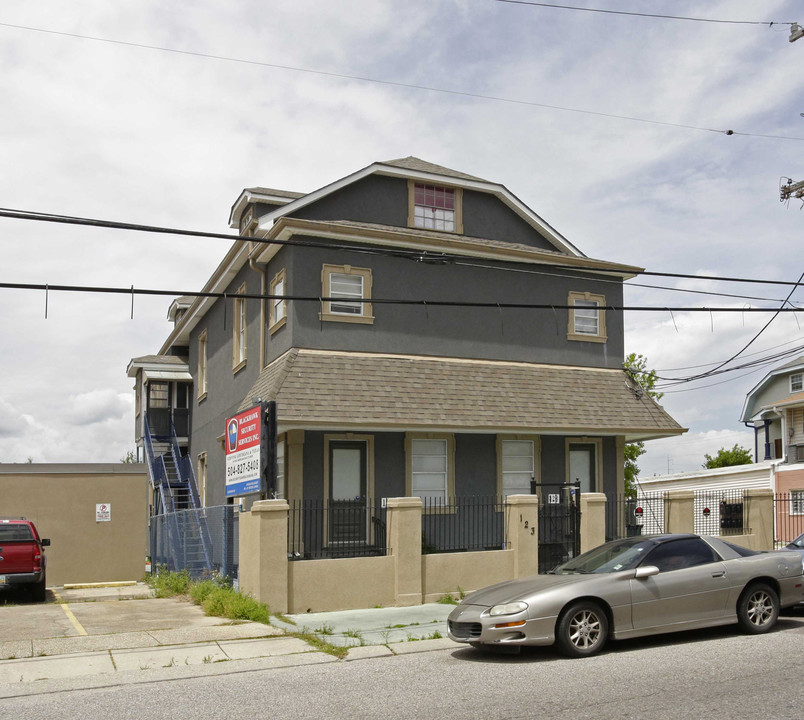 121-123 N Dorgenois St in New Orleans, LA - Foto de edificio