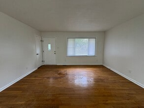 537 Lisa Dr in Lexington, KY - Building Photo - Building Photo