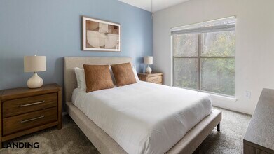 9727 Touchton Rd, Unit 409 in Jacksonville, FL - Foto de edificio - Building Photo