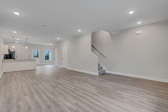 Excell Pointe 2 Bedroom Townhomes in Clarksville, TN - Building Photo - Building Photo