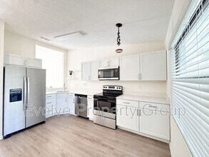 10 Bren Mar Ln in Palm Coast, FL - Building Photo - Building Photo