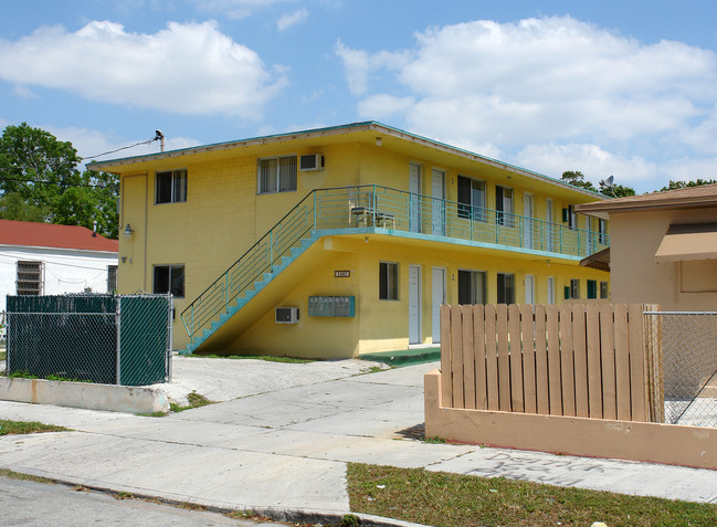 1487 SW 4th St in Miami, FL - Building Photo - Building Photo