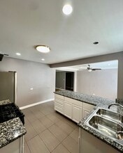 5801 W Washington Blvd in Chicago, IL - Building Photo - Building Photo
