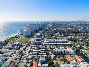 4218 Sea Grape Dr in Lauderdale-by-the-Sea, FL - Foto de edificio - Building Photo