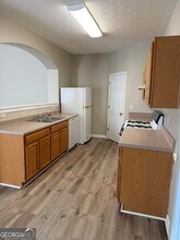 2500 Lake Royale Dr in Riverdale, GA - Building Photo - Building Photo