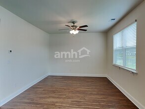 6194 Bridlewood Ln in Douglasville, GA - Building Photo - Building Photo