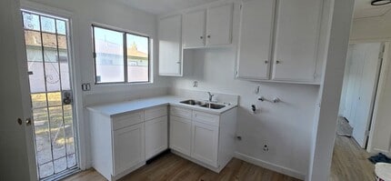 24648 Eshelman Ave in Lomita, CA - Building Photo - Building Photo