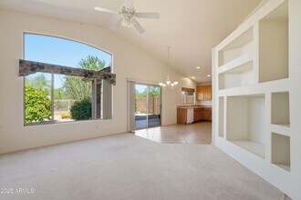 4626 E Thorn Tree Dr in Cave Creek, AZ - Foto de edificio - Building Photo