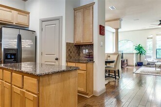 3028 Carmel St in Dallas, TX - Building Photo - Building Photo