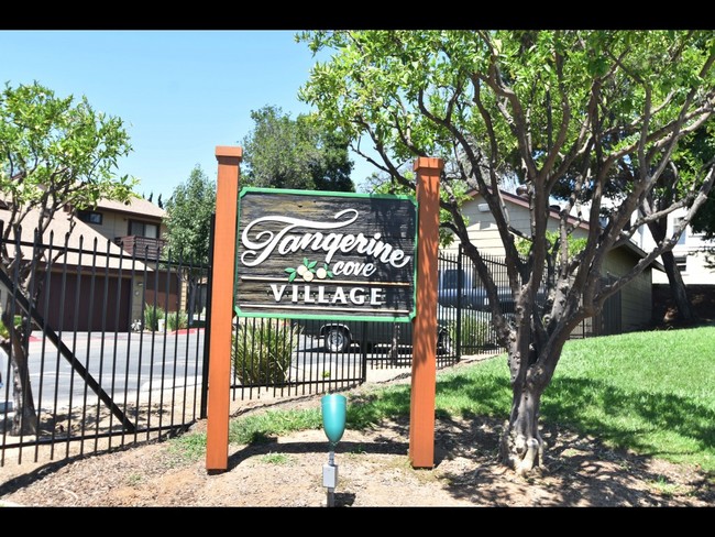 Tangerine Cove Village in Vista, CA - Building Photo - Building Photo