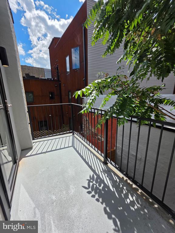 1324 S 9th St in Philadelphia, PA - Building Photo - Building Photo