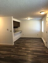 1234 W Lakeside Dr in Moses Lake, WA - Building Photo