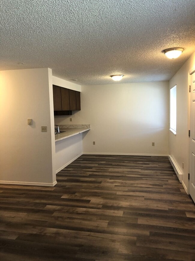 property at 1234 W Lakeside Dr