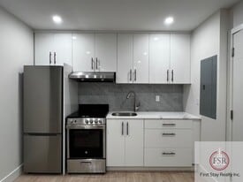 927 Chestnut St in New Westminster, BC - Building Photo