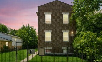 7808 S Greenwood Ave in Chicago, IL - Building Photo