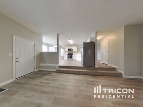 315 Hazelhurst Dr in Covington, GA - Foto de edificio - Building Photo
