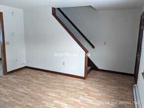 13 Hemlock St in Bangor, ME - Building Photo - Building Photo