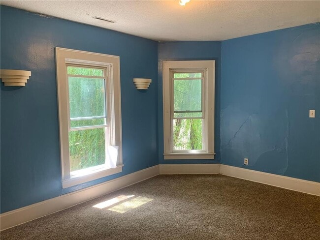 520 S 2nd St, Unit 4 bedroom in Mankato, MN - Building Photo - Building Photo