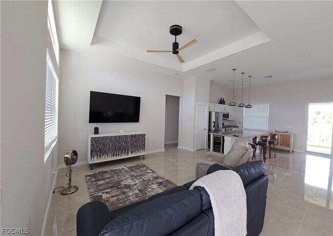 2116 NE 22nd Ave in Cape Coral, FL - Building Photo - Building Photo